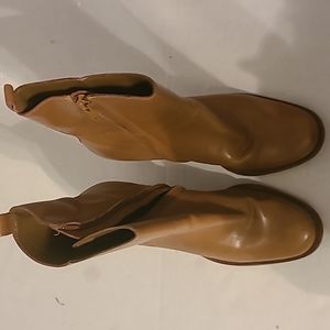 Women Tan Boots size 6